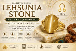 Lehsunia stone Cat’s Eye gemstone in a gold ring showing its yellow-golden chatoyancy, with Ketu astrology symbols and benefits.